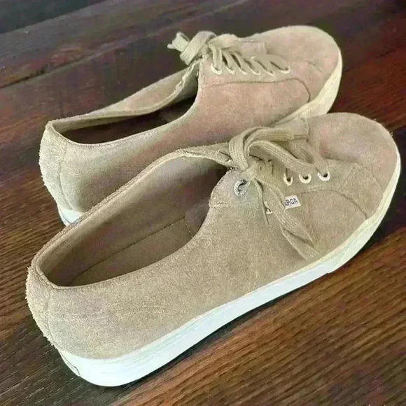 SUPERGA women’s tan suede platform lace up sneakers - Picture 3 of 7